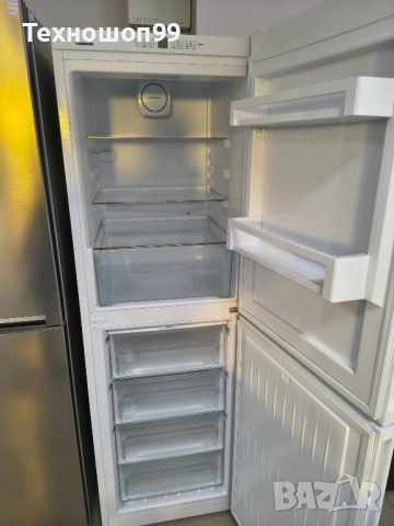 Хладилник Liebherr с голям фризер, снимка 4 - Хладилници - 52294411