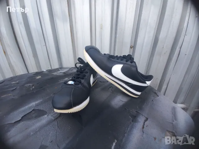 Nike Cortez 42 номер, снимка 2 - Маратонки - 48428621