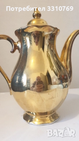 Прекрасен порцеланов чайник. , снимка 1