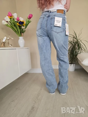 Стилни дамски дънки с ефектни камъчета , снимка 2 - Дънки - 50452565