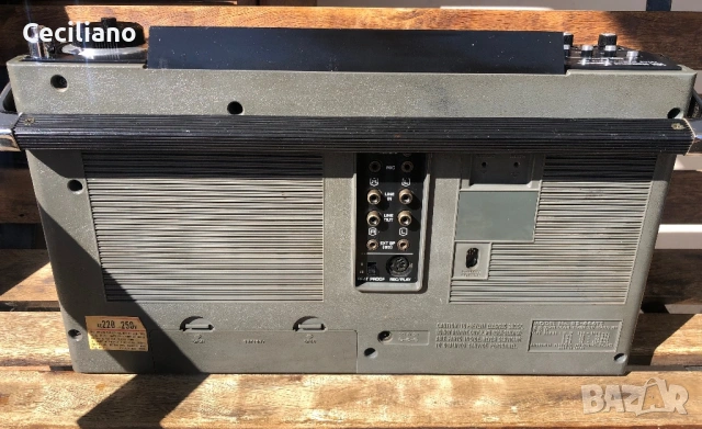 Радиокасетофон National Panasonic RS-466 (Japan-1975) Много хубав звук!, снимка 9 - Радиокасетофони, транзистори - 53815419