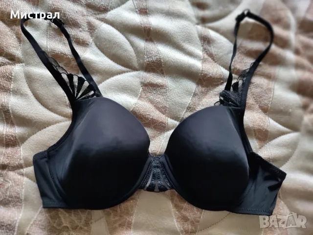 Сутиен Triumph, Victoria Secret , снимка 2 - Бельо - 47667031