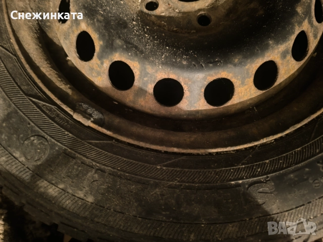 Зимни гуми с джанти Semperit, снимка 4 - Гуми и джанти - 52673487