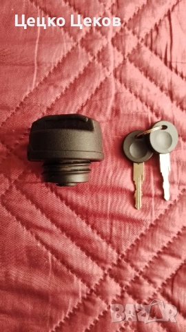 Капачка за резервоар, снимка 2 - Части - 51943722