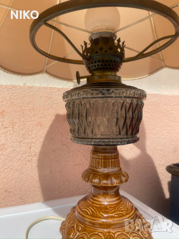 Стара нощна лампа от месинг и порцелан, снимка 12 - Антикварни и старинни предмети - 44959585