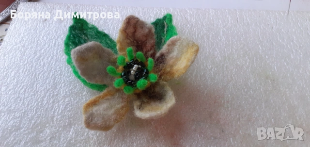 Брошки от вълна-уникални в ежедневието със красота и нежно усещане!, снимка 3 - Други - 53657165