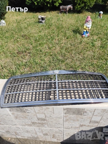 Предна решетка за Мерцедес 190, снимка 3 - Части - 50928148