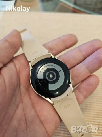 Samsung Galaxy Watch 4 40mm (SM-R860), снимка 4 - Смарт гривни - 53597442