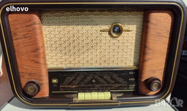 Старо лампово радио Wega Herold 54