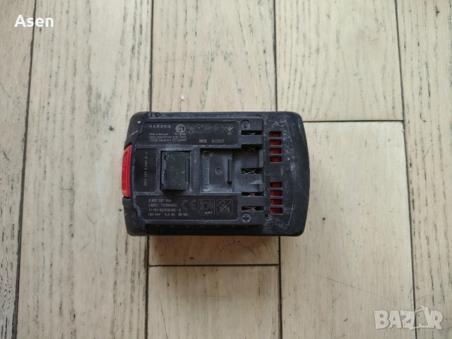 Bosch Professional 18V 5A батерия оригинална , снимка 2 - Винтоверти - 52350487