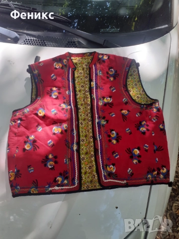 Старо червено шарено елече елек за народна носия