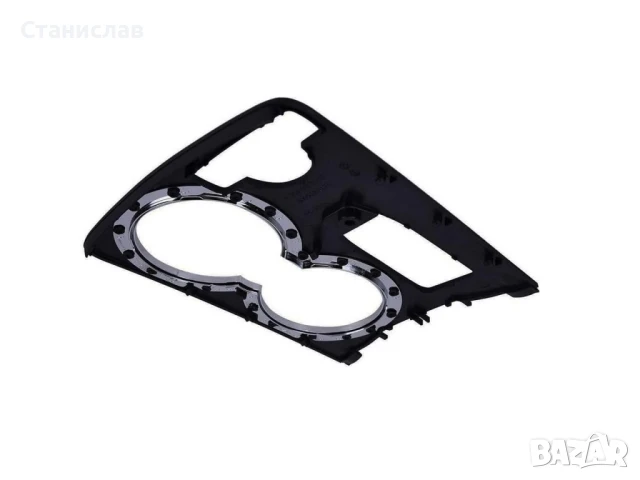 Рамка за централна конзола на Mercedes E-Class Coupe C207, снимка 2 - Части - 50639730