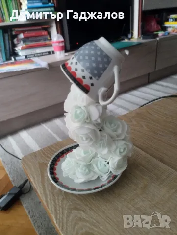 Летяща чаша с цветя, снимка 2 - Декорация за дома - 49877398