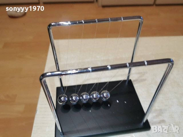 Люлката на Нютон 18Х18Х12СМ 1401261736, снимка 6 - Колекции - 53099163