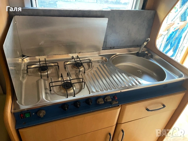 Каравана Hobby Delux, снимка 13 - Каравани и кемпери - 53447835