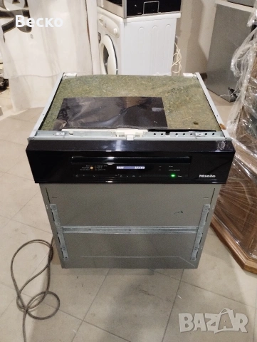 Съдомиялна Miele Black edition Вакум