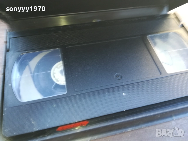 фен номер едно-vhs video tape 1910251438, снимка 13 - Други жанрове - 52106683
