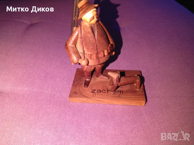 Ловец с куче дървена скулптурка винтидж Полша Н-90мм и 70х40мм, снимка 2 - Екипировка - 45424912