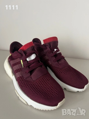 Дамски маратонки Adidas, снимка 2 - Маратонки - 53521723