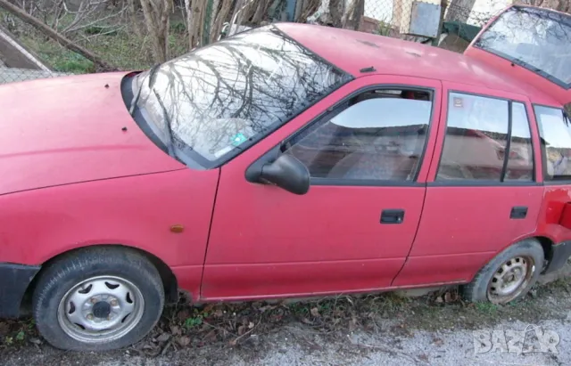 Автомобил СУЗУКИ Суифт 2 SUZUKI Swift II 1.0 Хечбек 4/5 врати 2000 г. за Части БАРТЕР, снимка 10 - Автомобили и джипове - 49802080