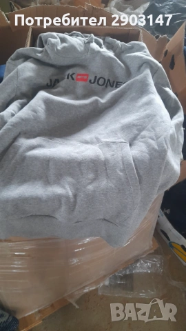 Продавам суичер jack&jones, снимка 2 - Суичъри - 54095024