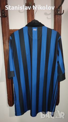 Домакинска футболна тениска на Inter Milan 2011-2012, Size L, снимка 3 - Футбол - 46311437