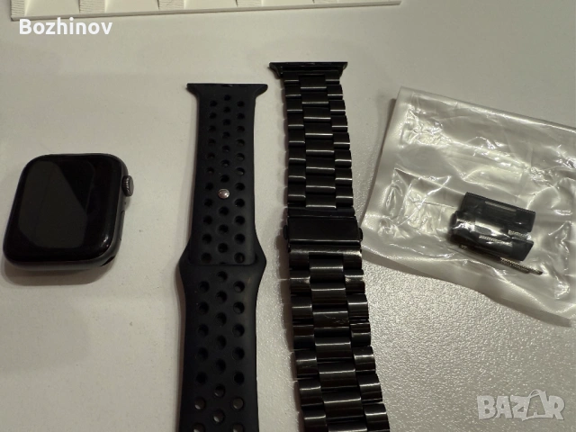 Apple Watch Nike+ Series 4 – 44mm | Отличен комплект + подаръци, снимка 3 - Друга електроника - 53223203