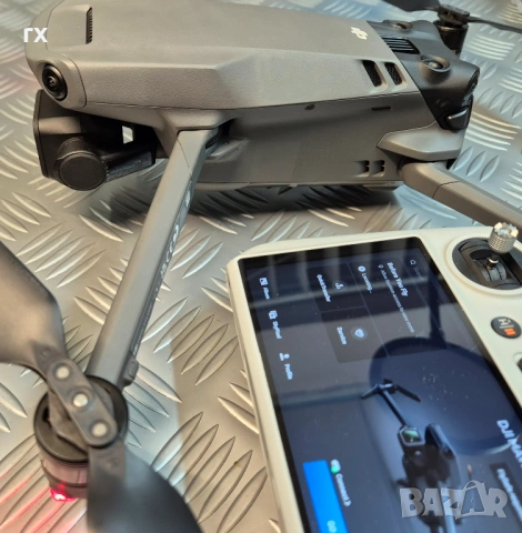 DJI Mavic 3 Classic + DJI RC (Smart Controller), снимка 7 - Дронове и аксесоари - 53666355