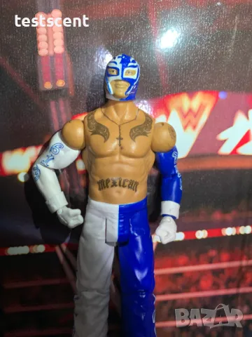 Екшън фигура WWE Rey Mysterio Рей Мистерио Mattel Half White Half Blue, снимка 14 - Фигурки - 49150735