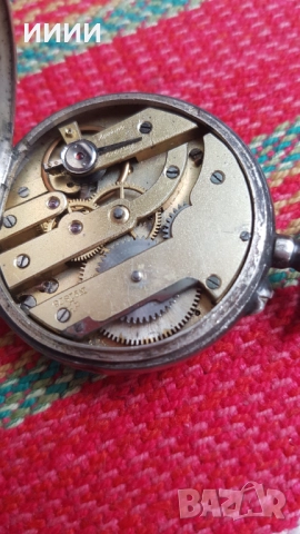 Швейцарски сребърен джобен часовник , снимка 4 - Антикварни и старинни предмети - 52168610