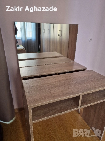 Тоалетка с огледало., снимка 2 - Тоалетки - 52415428