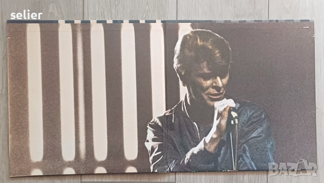 David Bowie ‎– Stage Двойна плоча-GATEFOLD Издание 🇺🇸 USA 1978г - Първа преса Състояние на винила:, снимка 3 - Грамофонни плочи - 52284417