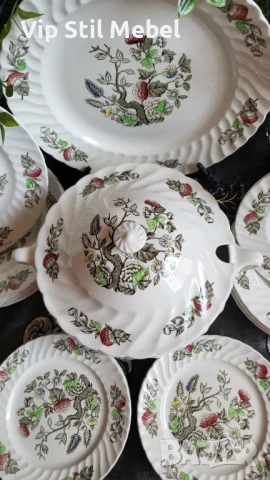 Английски сервиз за хранене , снимка 8 - Сервизи - 50772921