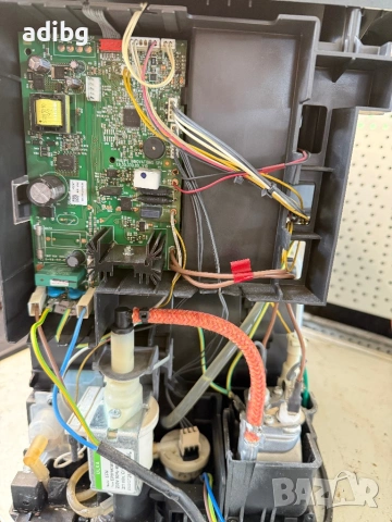 На Части - Philips LatteGo EP3241 EP 3241 / 50, снимка 9 - Кафемашини - 54295211