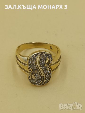 Златен пръстен с камъни , снимка 1 - Пръстени - 46356566
