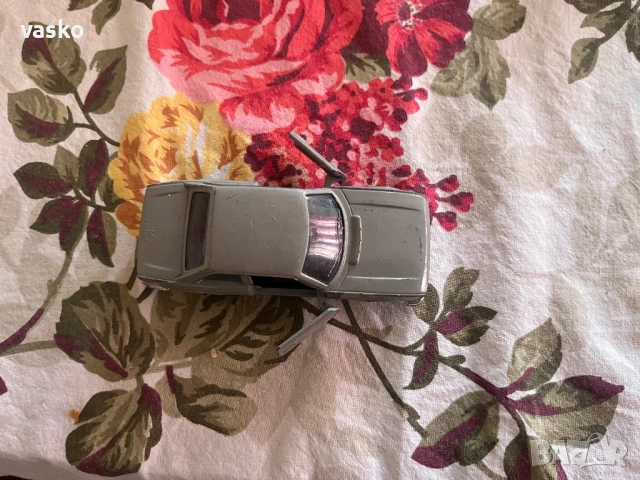 Polistil Italy 1:43 Пежо504, снимка 5 - Колекции - 52653140