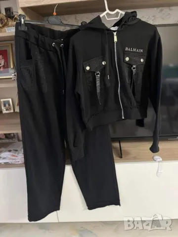 дамски екип Висок клас balmain , снимка 1 - Спортни екипи - 48101411