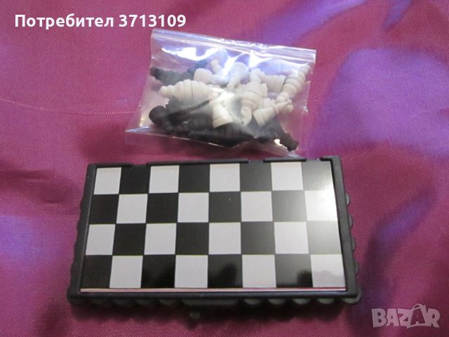 Нов миниятюрен туристически магнитен шах,9х5см.,2 броя, снимка 5 - Шах и табла - 45192891