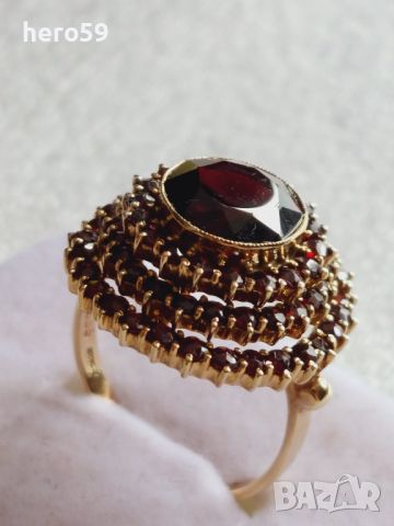 Дамски златен пръстен с гранати(злато 333), снимка 3 - Пръстени - 46474700