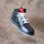 оригинални Jordan 1 Mid 37,5, снимка 1