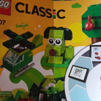 LEGO® Classic - Зелени творчески тухлички 11007, 60 части, снимка 1 - Конструктори - 44966189