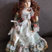 Колекционерска кукла порцеланова , снимка 1 - Кукли - 45188978