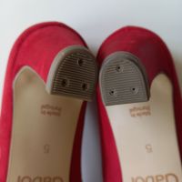Дамски червени обувки от велур с нисък ток Gabor номер 38, снимка 10 - Дамски обувки на ток - 45261798