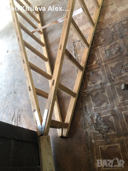 Дървена двойна стълба много здрава, снимка 1