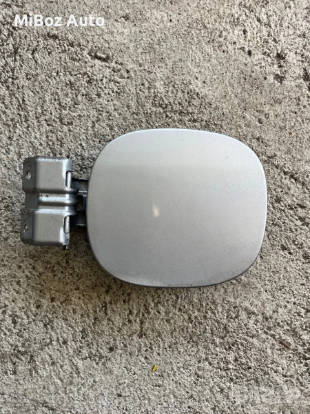 Вратичка капаче резервоар Мицубиши Аутлендър 2 Mitsubishi Outlander (2006-2012), снимка 1