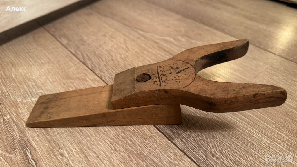 Антикварна дървена събувалка– Трети райх., снимка 1