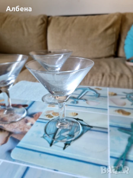 Чаши за мартини, коктейли,мелби 12бр, снимка 1