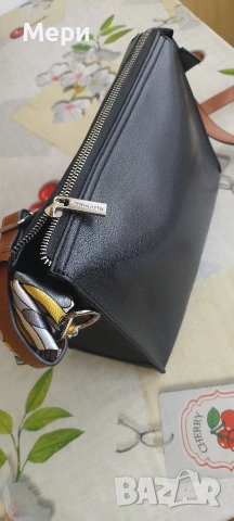 Дамска чанта, снимка 2 - Чанти - 53393761