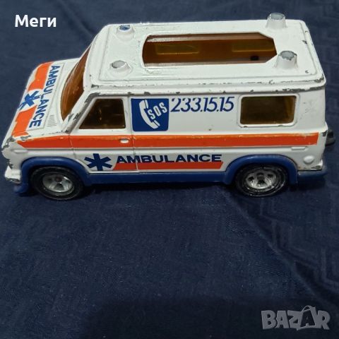 Колекционеркса Количка Vintage Majorette Diecast Ech Ambulance, снимка 2 - Колекции - 45784649