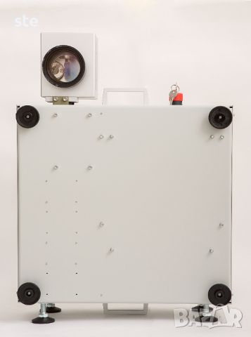 Лазерна гравираща машина с MOPA fiber laser +бонуси, снимка 2 - Други машини и части - 46460542